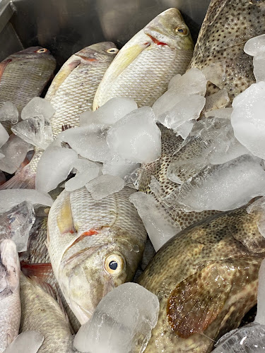 مطعم لؤلؤة البحر الاحمر للاسماك (البرك وعمق)