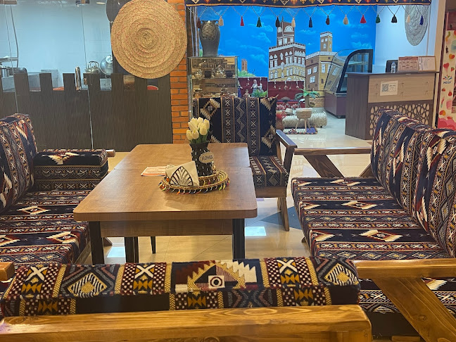 Comentarii opinii despre مطعم المدهن اليمني للماكولات اليمنيه والحجازيه