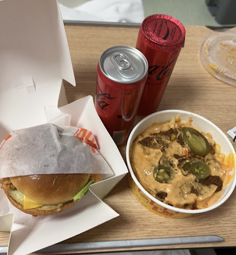 آيام هانقري