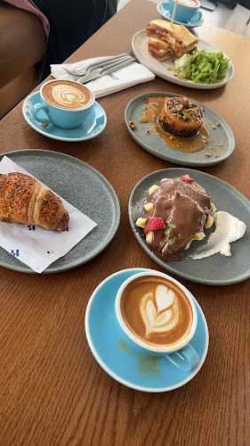 Opinii despre Ekleel cafe - إكليل كافيه în جدة - الضيافة