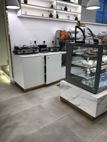 حلويات سعد الدين (مندرين مول) Saadeddin Pastry - جدة