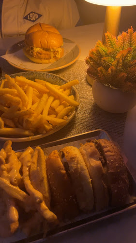 الشارع الثامن و العشرون، العزيزية، الدمام 32424