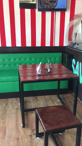 Opinii despre ليتس بيتزا în الرياض - الضيافة