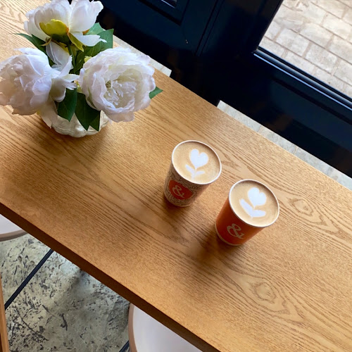 كوفي اند | AND COFFEE - الضيافة