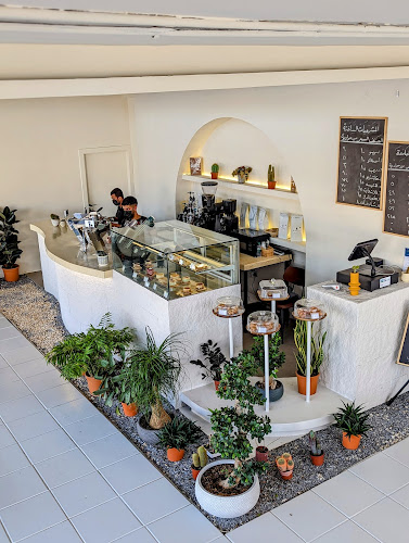 مقهى - مجتمع فناء