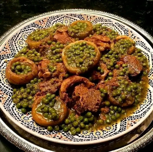 شارع عبدالله خياط ،, العزيزية الجنوبية, مكة 24242