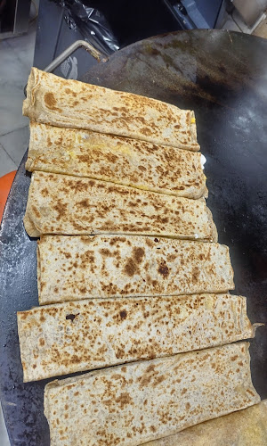 Comentarii opinii despre بوفية صهاريج عدن الذهبيه للاكلات الشعبية_طريق الحزام