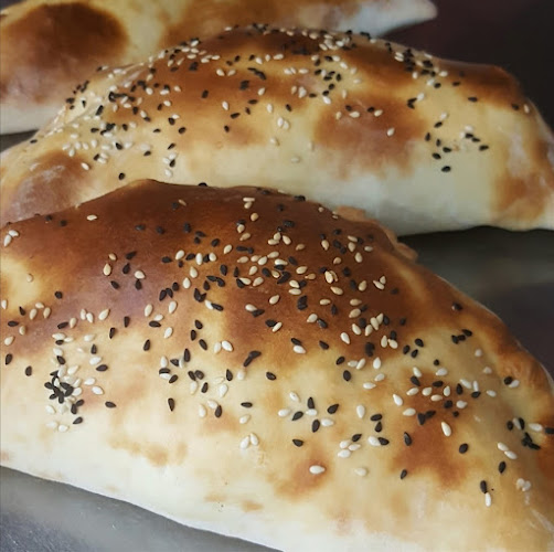 Comentarii opinii despre بيتزا ومناقيش الرمانه الدمشقيه