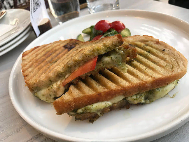 Dist, 2831 شارع الأمير سلطان بن سلمان بن عبدالعزيز، Al Woroud, الرياض 12251