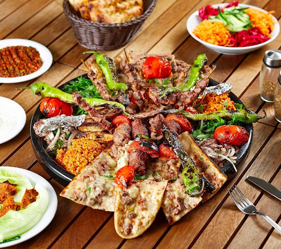 9H7G+VX6، المعلمين، الهفوف‎ 36361