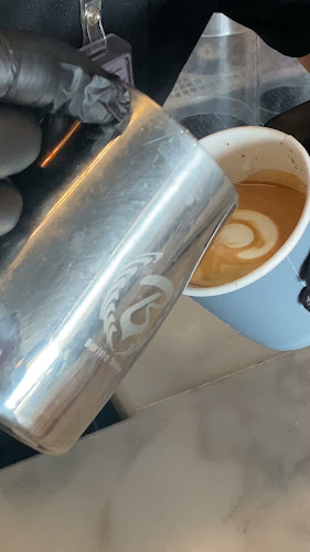 توكسيدو كوفي - الضيافة