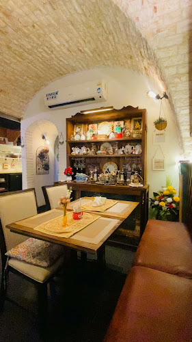 LaFamiglia Bistro Cafe لافاميليا بيسترو كافيه - الضيافة