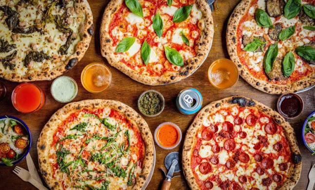 H4F6+H7R، Corniche Street، الشاطئ، جدة 23415