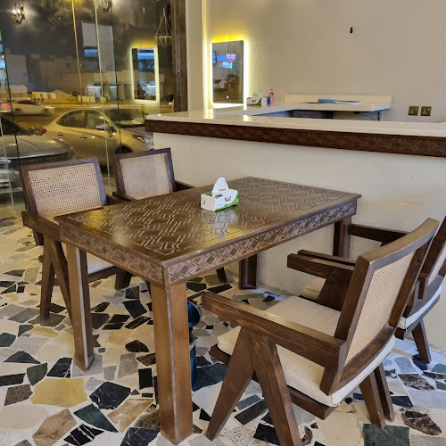 وليمة سمك للمأكولات البحرية - الضيافة