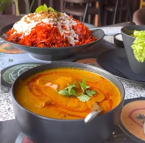 بومباي رياني - الضيافة