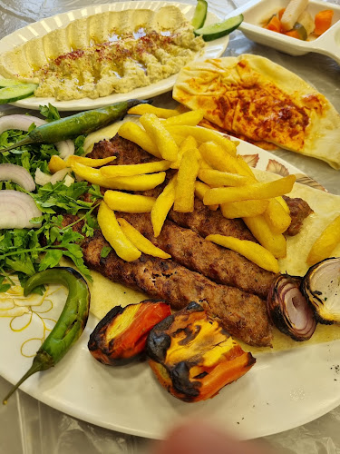 مطعم كرم حمص - الرياض