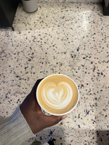 Comentarii opinii despre كوفي اند | AND COFFEE