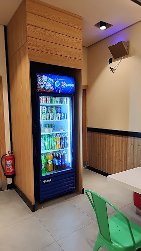 لورينزو بيتزا - الضيافة