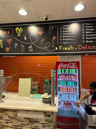 شاورما ستيشن فرع الوشحاء