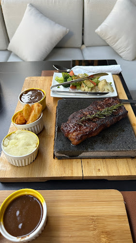 Comentarii opinii despre Sky Lounge