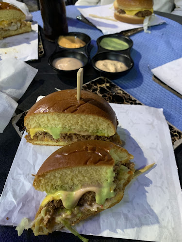 مطعم ون بايت ONE BITE