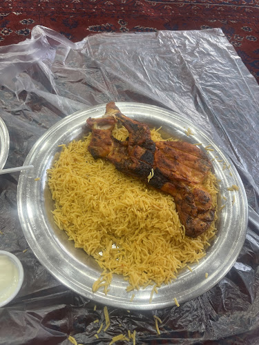 Opinii despre مطعم شباب عنك البخاري în الدمام - الضيافة