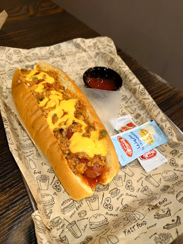 جوسي برجر جدة Juicy Burger Jeddah since 2006 - الضيافة