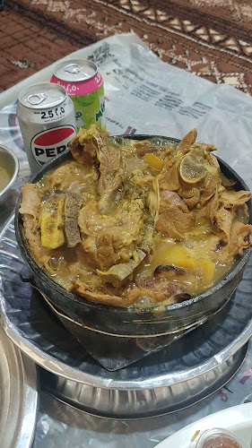 Opinii despre مطعم الرمال_الخالدية_نجران în نجران - الضيافة