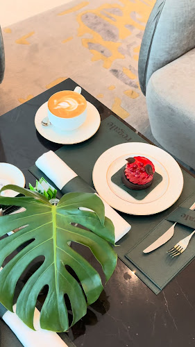 ريجالي بيسترو و بار - الضيافة