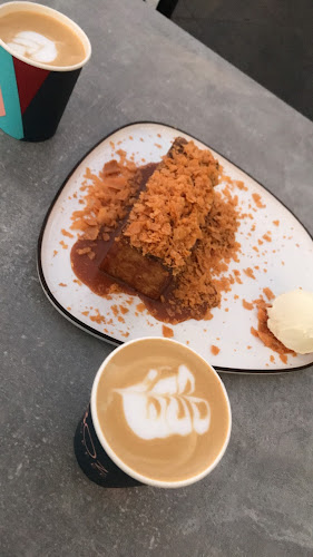 Opinii despre ايت اوز كوفي | 8oz Coffee în المدينة المنورة - الضيافة