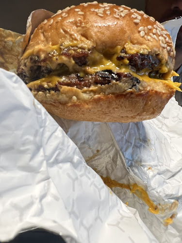 Burger Hub | برجر هب - ينبع