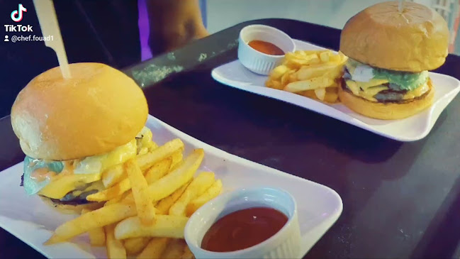 رمادا كافيه - الضيافة