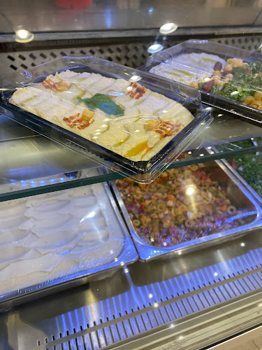 مطاعم ومطابخ الديرة