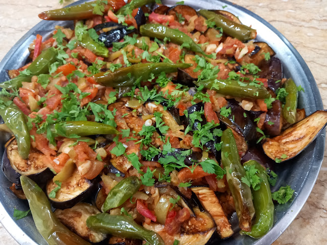 Comentarii opinii despre مطعم طعميه هوم