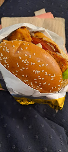 هارديز - المدينة المنورة