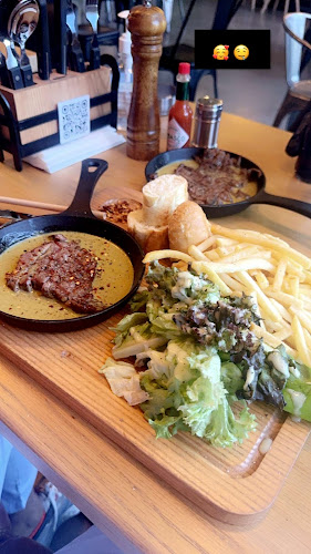 Aloroba Mall, طريق الملك عبدالله، الراية، المدينة المنورة 42312