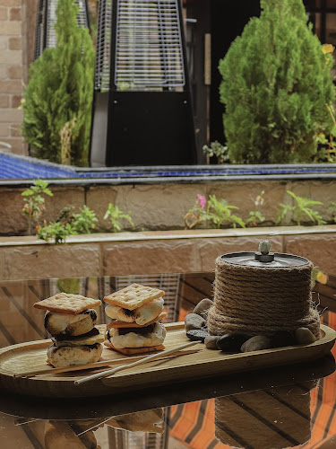 برود لاونج broad Lounge