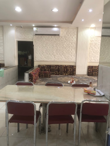 Opinii despre مطاعم اساس الزمرد البخاري în الرياض - الضيافة