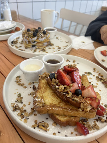 Comentarii opinii despre ايرلي كلوب