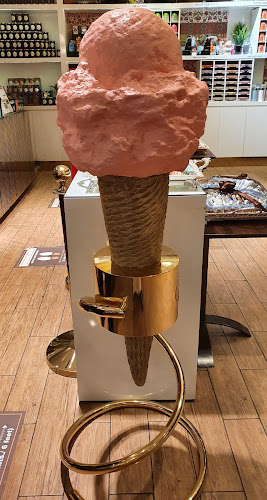 فينكي - الضيافة