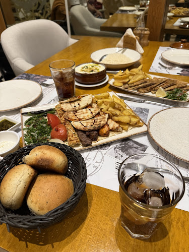 غوديز - الضيافة