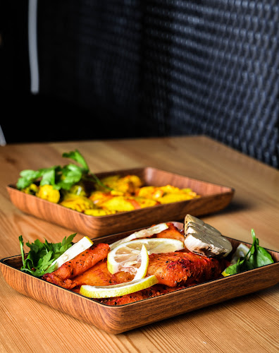 ستب ون دايت - الضيافة