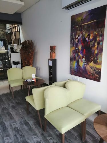 شارع الأمير سلطان بن سلمان بن عبدالعزيز، الورود، الرياض 12253