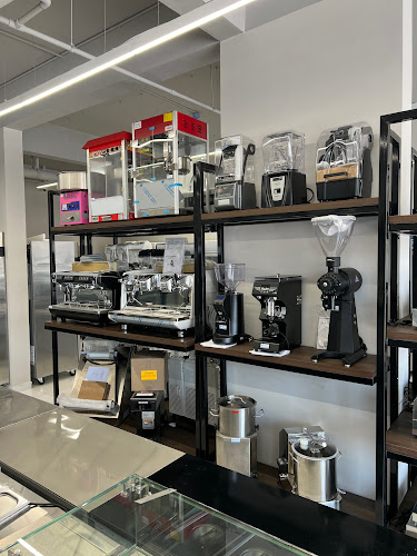 Comentarii opinii despre شركة قصر الرياض التجارية لمعدات المطاعم والمقاهي والمطابخ المركزية