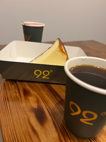 Opinii despre ْ٩٢ كافيه | Ninety two celsius café în نجران - الضيافة