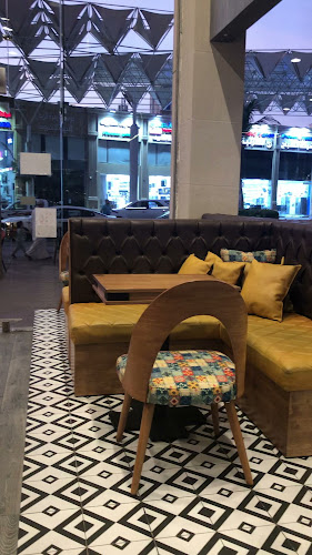 Comentarii opinii despre Haz Cafe