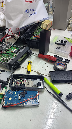 سيف العزه، حي الشرفية، 3103 فلسطين، جدة