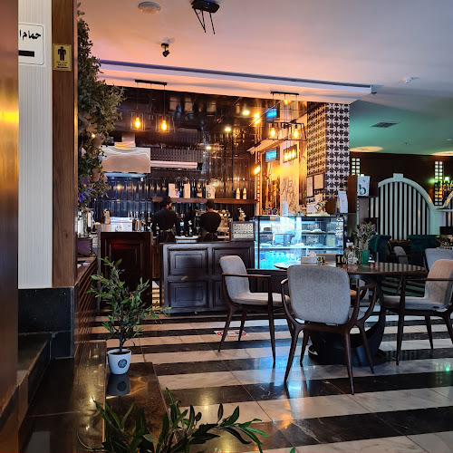 Opinii despre تايم كافيه în تبوك - الضيافة