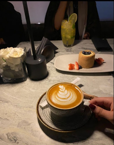 Opinii despre هايفن لاونج în الرياض - الضيافة