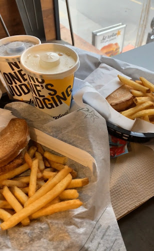 هارديز - الرياض